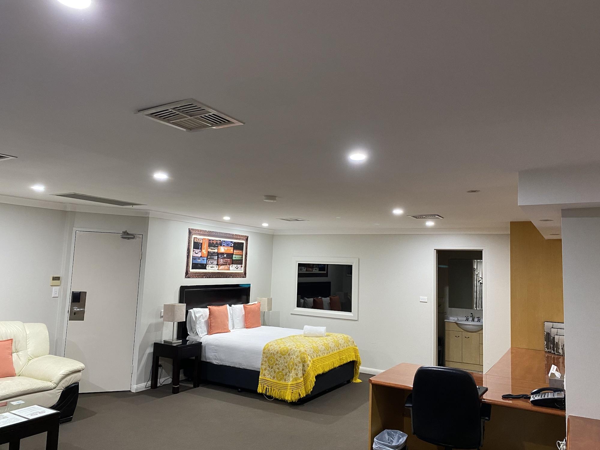 Checkers Resort Terrey Hills Екстер'єр фото