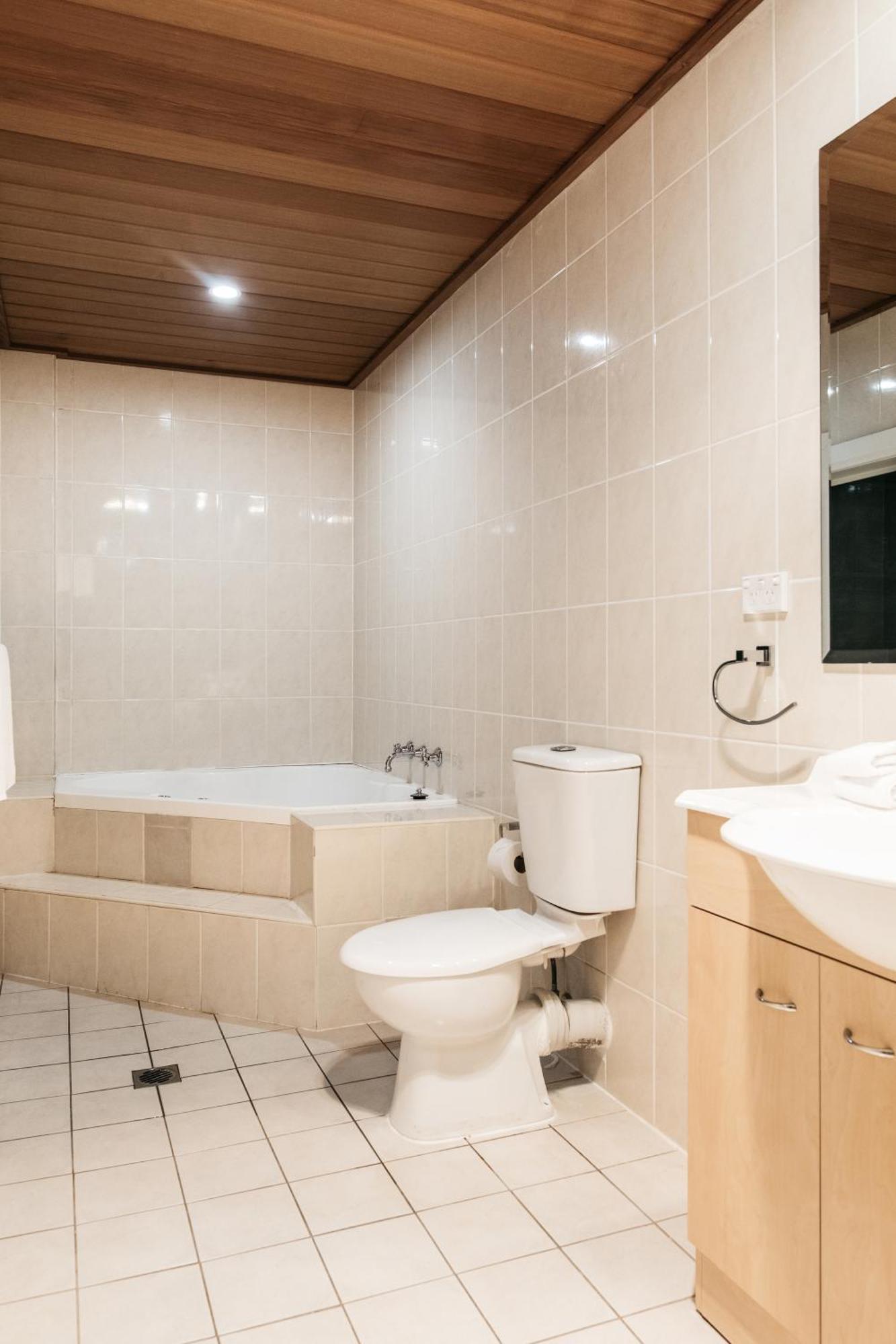 Checkers Resort Terrey Hills Екстер'єр фото