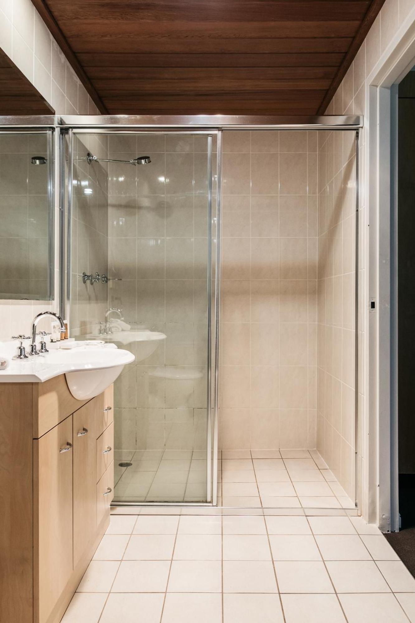 Checkers Resort Terrey Hills Екстер'єр фото