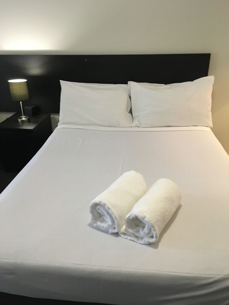 Checkers Resort Terrey Hills Екстер'єр фото