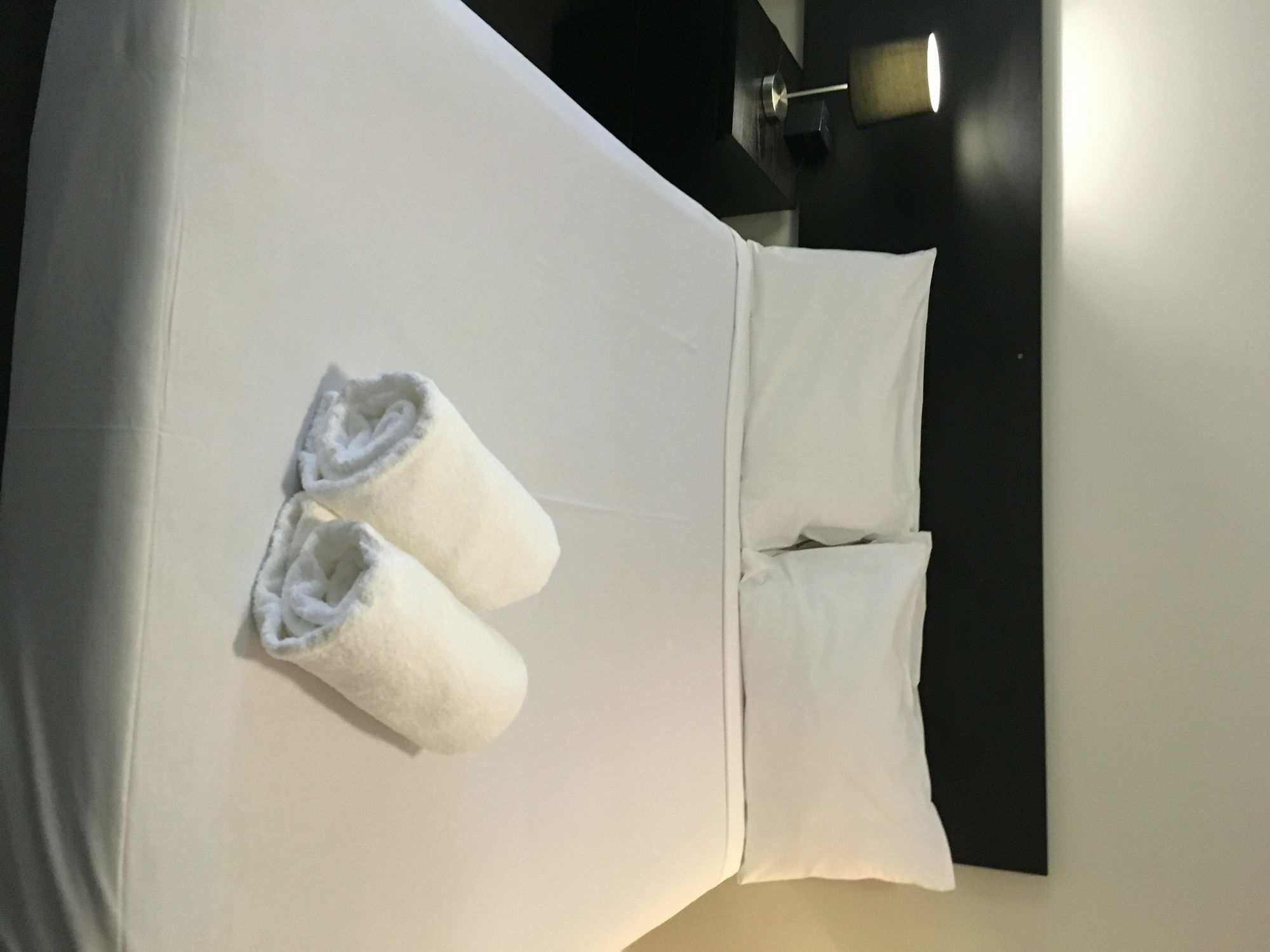 Checkers Resort Terrey Hills Екстер'єр фото